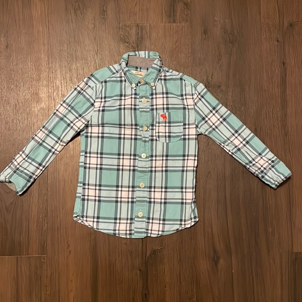 Abercrombie kids long sleeve button down shirt plaid boys 3/4 chambray